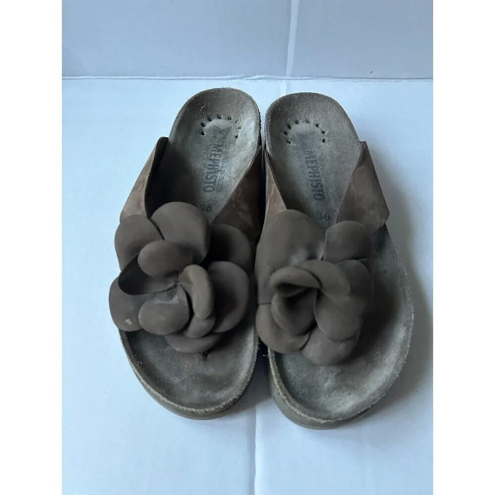 Mephisto Thong Sandal size 36